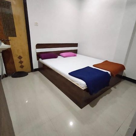 Sai Ganesh Guest House Shirdi Zewnętrze zdjęcie