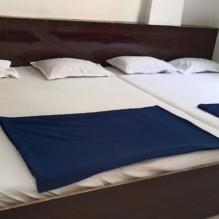 Sai Ganesh Guest House Shirdi Zewnętrze zdjęcie