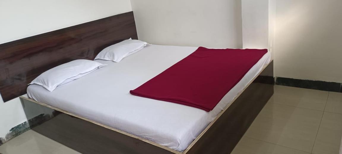 Sai Ganesh Guest House Shirdi Zewnętrze zdjęcie