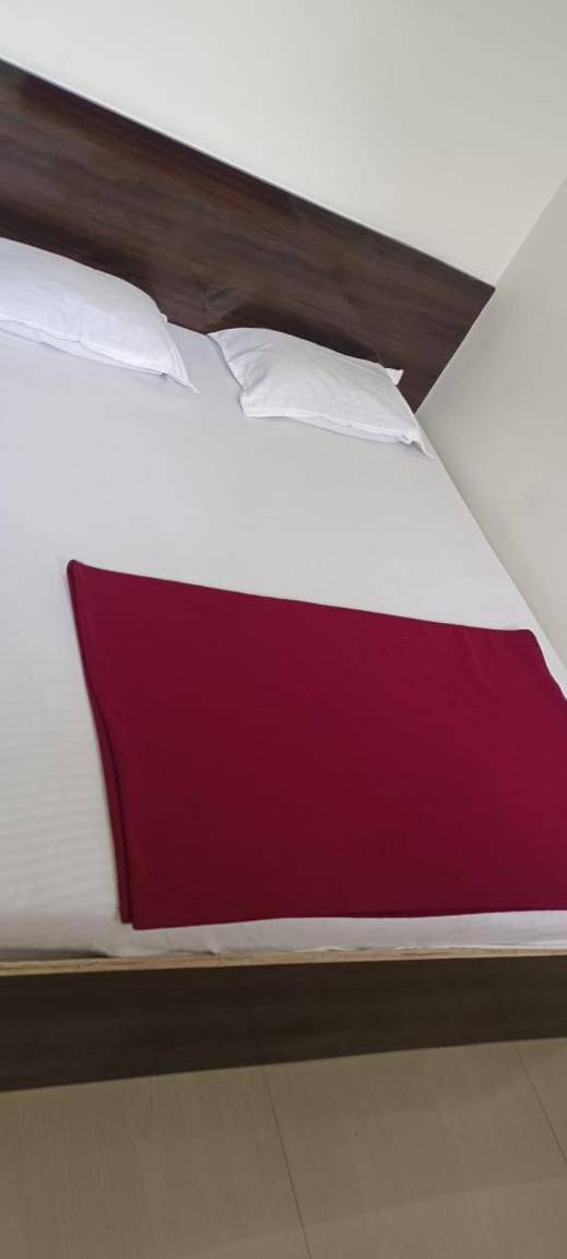 Sai Ganesh Guest House Shirdi Zewnętrze zdjęcie